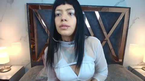 Snapshot of auroradiaz_ chatting on May 19, 11:49 am Aurora Diaz online show from May 19, 11:49 am