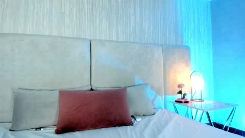 ...  ... online show from January 8, 12:17 am