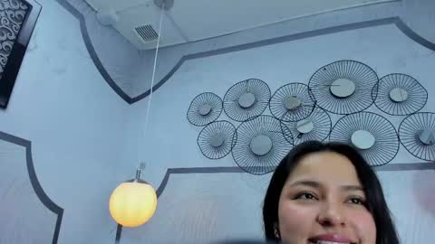 AuroraGracce online show from April 22, 11:34 am