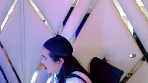 Aurora online show from October 27, 6:23 pm