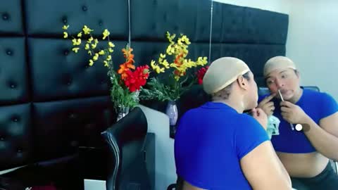 Aurora online show from December 1, 3:00 am