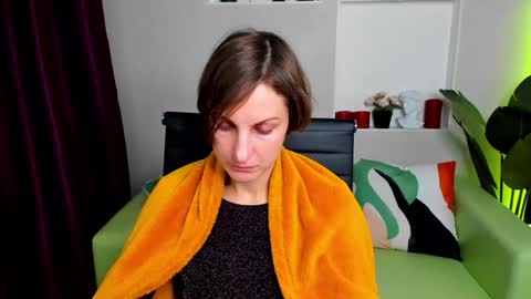 Aurora online show from December 14, 7:14 pm