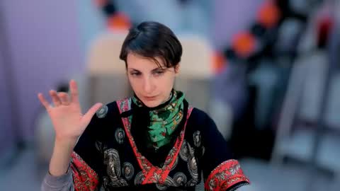 Aurora online show from October 23, 10:25 am