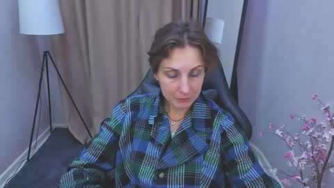 Aurora online show from November 8, 3:45 pm