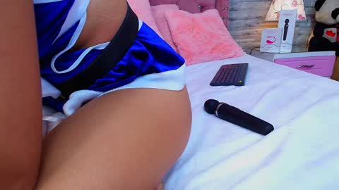 Snapshot of aurorasim chatting on December 3, 4:39 pm Aurora online show from December 3, 4:39 pm