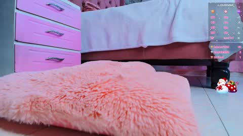 Snapshot of aurorasim chatting on December 18, 5:00 pm Aurora online show from December 18, 5:00 pm