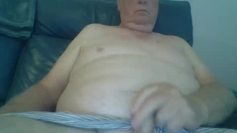 aussie1955 online show from December 3, 7:44 pm