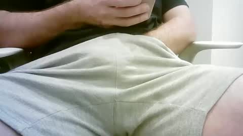 Snapshot of aussie5892 chatting on January 12, 9:51 am Justin online show from January 12, 9:51 am