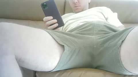 Snapshot of aussie5892 chatting on April 23, 12:01 am Justin online show from April 23, 12:01 am