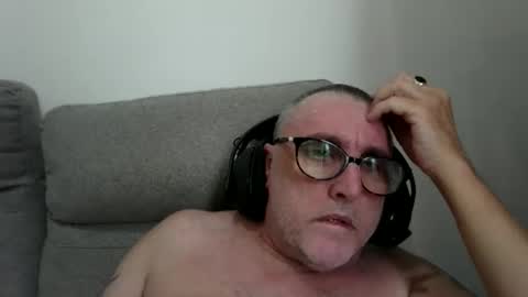 Snapshot of aussie_ozzie chatting on May 15, 3:24 am aussie_ozzie online show from May 15, 3:24 am