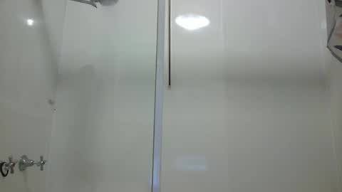 Snapshot of aussielovingxxx chatting on December 2, 10:07 am Milf4u online show from December 2, 10:07 am