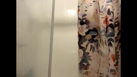 Milf4u online show from February 16, 12:01 pm