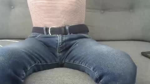 Snapshot of austin24100 chatting on February 4, 11:16 am Austin online show from February 4, 11:16 am