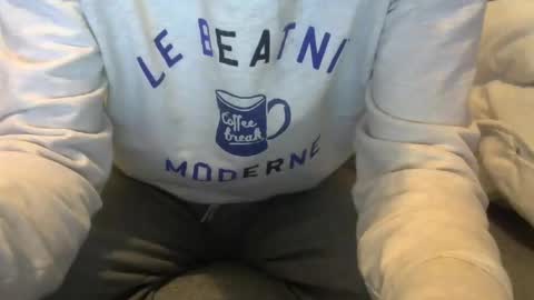 Snapshot of austin24100 chatting on February 16, 5:15 pm Austin online show from February 16, 5:15 pm