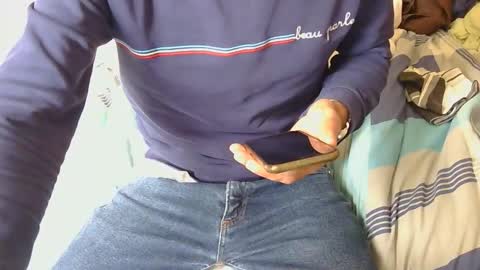 Snapshot of austin24100 chatting on October 24, 10:33 am Austin online show from October 24, 10:33 am