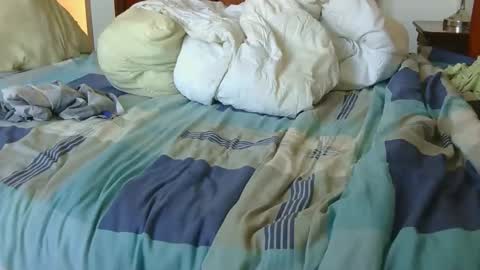 Snapshot of austin24100 chatting on November 4, 11:31 am Austin online show from November 4, 11:31 am