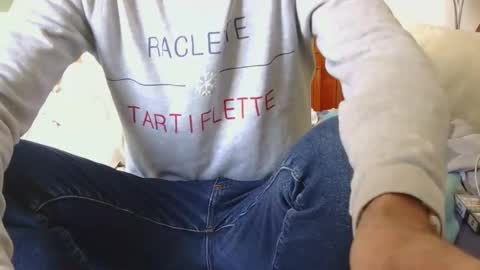 Snapshot of austin24100 chatting on November 7, 11:43 am Austin online show from November 7, 11:43 am