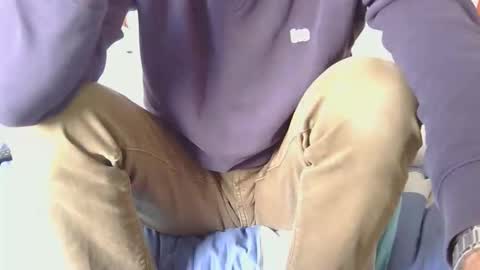 Snapshot of austin24100 chatting on November 20, 11:43 am Austin online show from November 20, 11:43 am