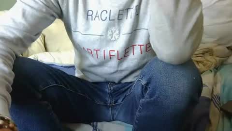 Snapshot of austin24100 chatting on December 1, 11:26 am Austin online show from December 1, 11:26 am