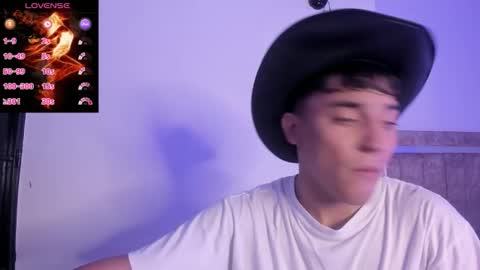 Snapshot of austin_cardieff_ chatting on October 3, 3:14 am Austin online show from October 3, 3:14 am