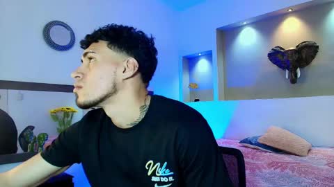 AUSTIN  online show from December 18, 3:04 am