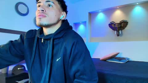 AUSTIN  online show from January 5, 2:49 am