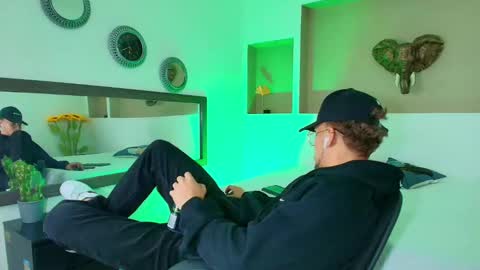 AUSTIN  online show from January 12, 5:03 am