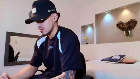 AUSTIN  online show from January 25, 8:21 am