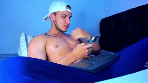 A online show from December 15, 6:29 am