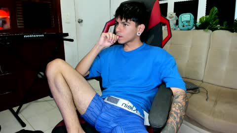 Austin online show from April 7, 8:09 pm