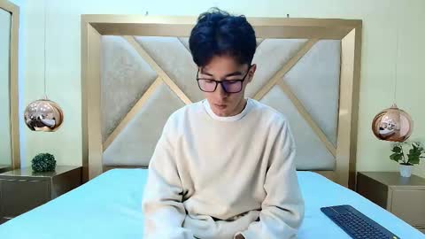 austinreeds online show from November 3, 12:06 pm