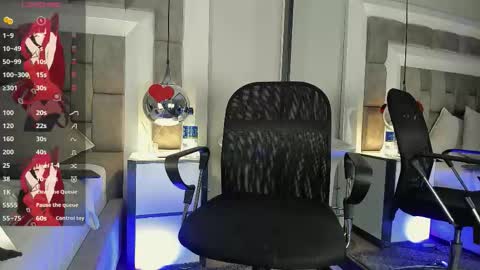 austinreeds online show from March 12, 12:11 pm