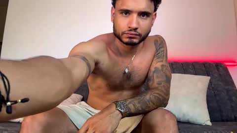 AustinTorres  online show from April 3, 12:08 am