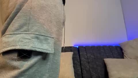 Snapshot of austintorres_ chatting on May 19, 12:16 am AustinTorres online show from May 19, 12:16 am