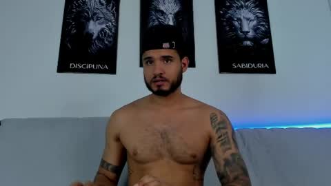 Snapshot of austintorres_ chatting on June 29, 12:17 am AustinTorres online show from June 29, 12:17 am