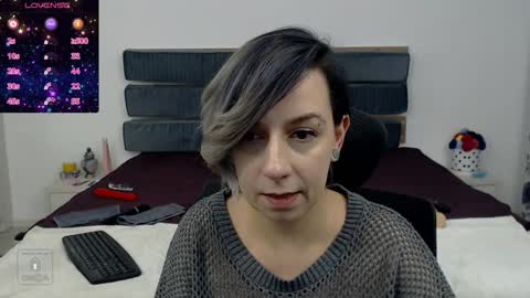 Snapshot of autumnopal chatting on December 18, 2:21 am AutumnOpal online show from December 18, 2:21 am