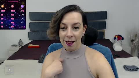 Snapshot of autumnopal chatting on February 11, 2:25 am AutumnOpal online show from February 11, 2:25 am