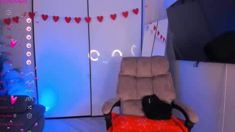 Alice online show from March 11, 11:00 pm