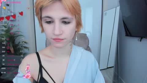 Alice online show from April 21, 3:17 pm