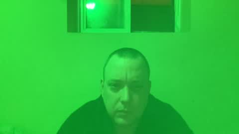Snapshot of auz1812 chatting on July 1, 9:33 am Auz online show from July 1, 9:33 am