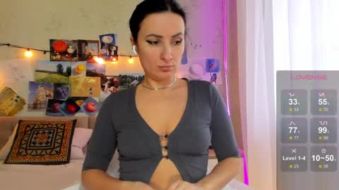 Ava online show from April 6, 9:10 am