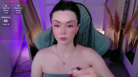 Ava online show from July 27, 2:02 pm