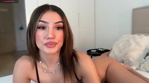 Ava  online show from December 16, 10:59 pm