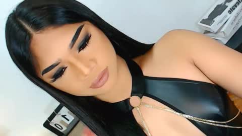 Snapshot of ava_lux chatting on September 23, 9:23 am Ava online show from September 23, 9:23 am