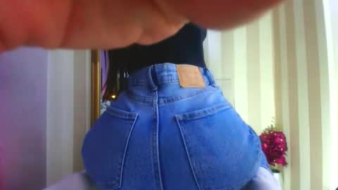 avaaaddamss online show from February 4, 10:10 am