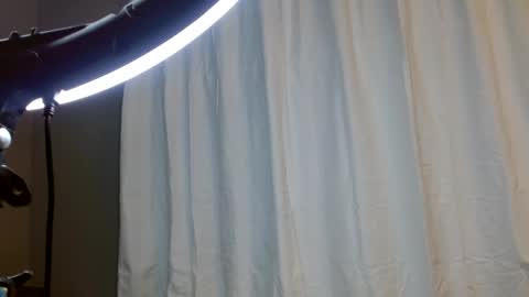 Snapshot of avaashley chatting on February 11, 2:35 am Ava Ashley online show from February 11, 2:35 am