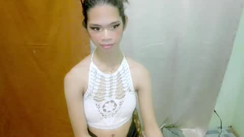 Snapshot of avacadaxcx chatting on October 15, 1:39 am avacadaxcx online show from October 15, 1:39 am