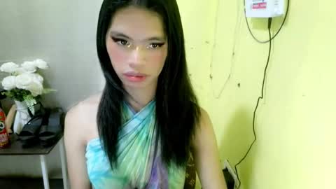 Snapshot of avacadaxcx chatting on November 8, 1:06 am avacadaxcx online show from November 8, 1:06 am