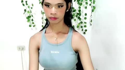 Snapshot of avacadaxcx chatting on November 16, 3:45 am avacadaxcx online show from November 16, 3:45 am