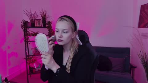 Ava nonude online show from September 11, 7:19 am